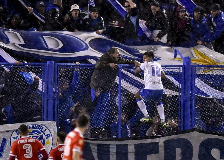 Photo by Marcelo Endelli/Getty Images